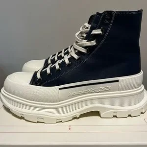 Preowned ALEXANDER MCQUEEN
Navy Leather Tread Slick High Sneakers size 42 alexander mcqueen tread slick high top sneakers size 42 | eBay main image 3